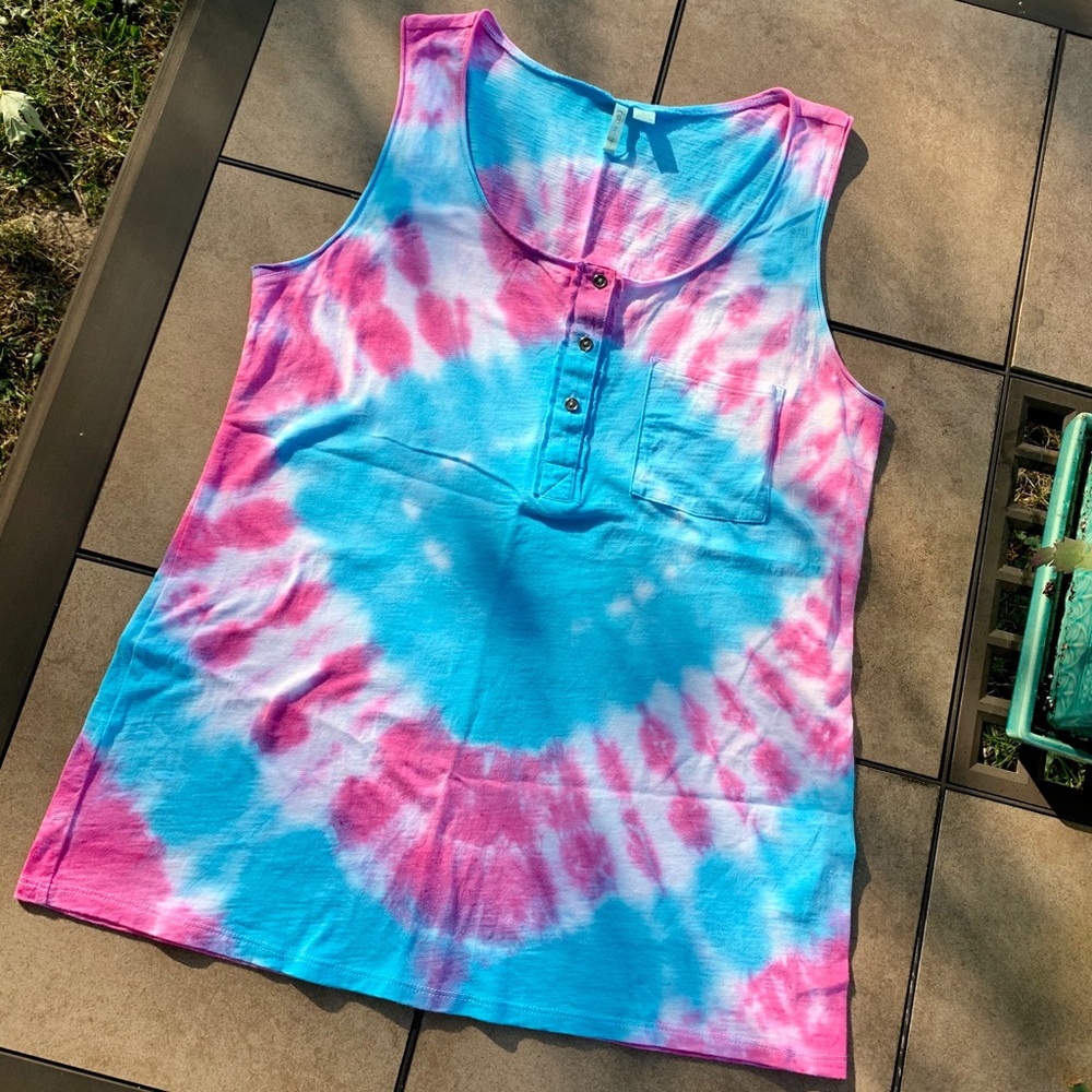 tye dyed tank top
